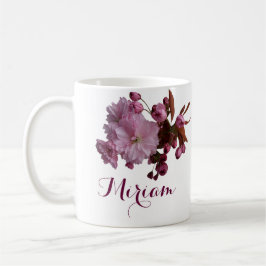 Taza De Café Personalizable Miriam nombre flores rosadas boho