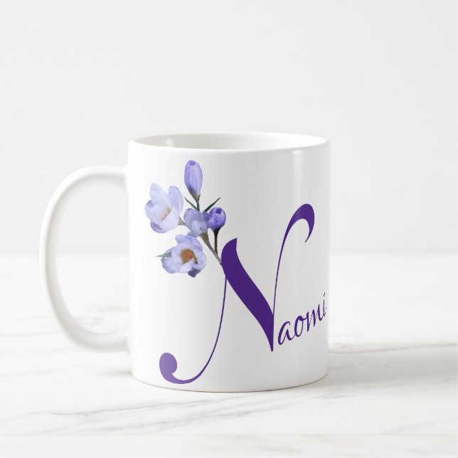 Taza De Café Personalizable Naomi nombre bonito mujer floral (Izquierda)