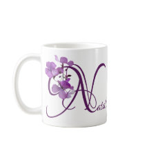 Personalizable Natalie nombre bonito morado floral