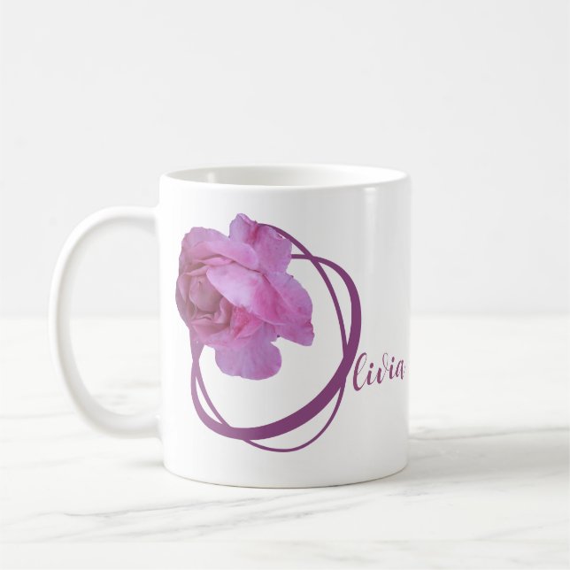 Taza De Café Personalizable Olivia nombre bonito rosa rosa flor (Izquierda)
