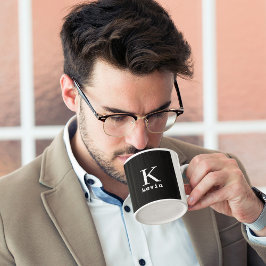 Taza De Café Personalización del nombre en blanco y negro monog