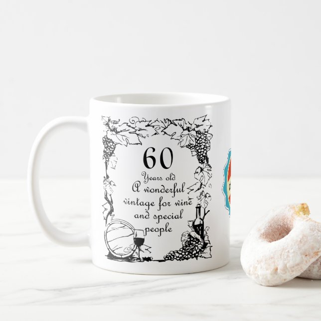 Taza De Café Personalización del vino de época de 60 años (Con donut)