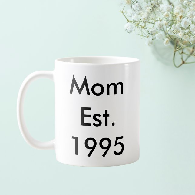 Taza De Café Personalizada el año de creación de mamá (Subido por el creador)