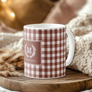 Taza De Café Personalizado Escudo de Brown Gingham Monogram