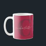 Taza De Café Personalizado Estilo Monogramo Nombre Magenta Rojo<br><div class="desc">Disfrute de su bebida favorita con estilo con esta elegante taza personalizada que presenta un rico diseño burdeos y una delicada fuente de guiones mostrando su nombre. Perfecto para añadir un toque de sofisticación a su café matutino o regalo a alguien especial, esta taza combina funcionalidad con una estética atemporal....</div>