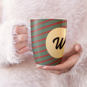Taza De Café Personalizado retro de rayas rojas y verdes Monogr