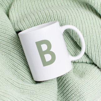 Taza De Café Personalizado sage verde gran carta inicial modern