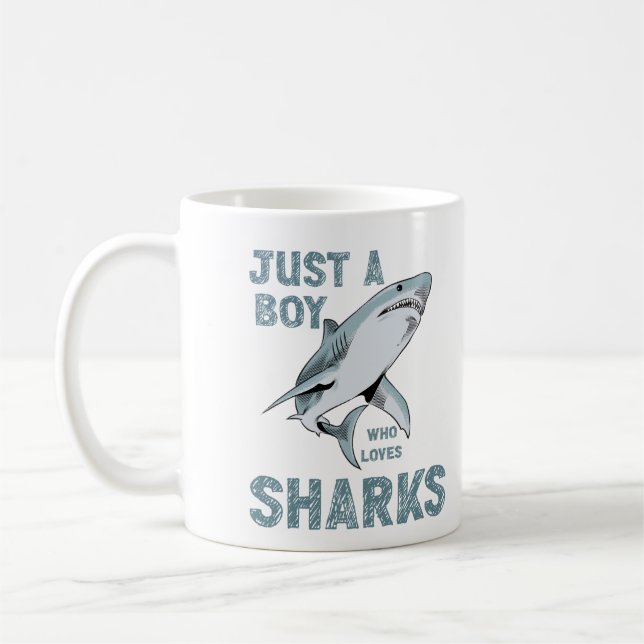 Taza De Café Personalizado Sólo un chico que ama a Shark Shark  (Izquierda)
