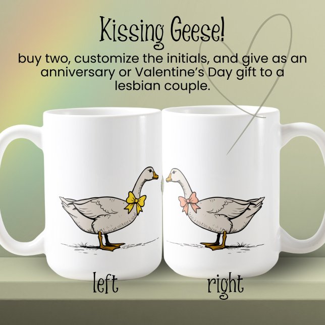 Taza De Café Personalizados de ganso besando a pareja lesbiana (Subido por el creador)