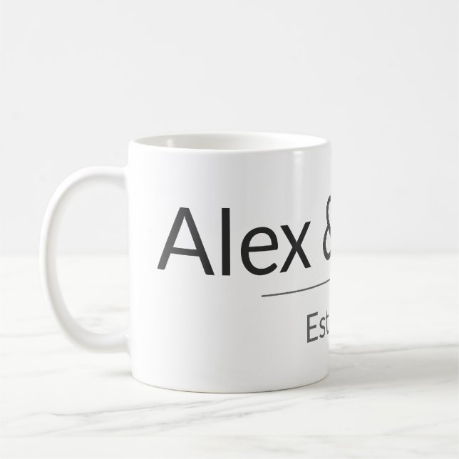 Taza De Café Personalized Couples Mug – Custom Names & Year Gif (Izquierda)