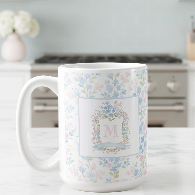 Taza De Café Personalized Floral Monogram Mug (preppy pretty grandmillennial floral family crest mug with custom monogram initial)