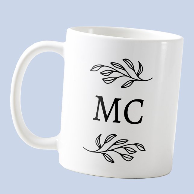 Taza De Café Personalized Monogram Initials Botanical Leaf Art (Modern personalized monogram initials botanical leaf line art coffee mug)