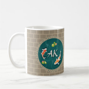 Taza De Café Pescado japonés de Koi en estanque por buena suert