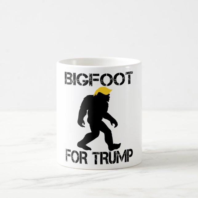 Taza De Café Pie Grande Para Las Elecciones De Trump 2024 (Centro)