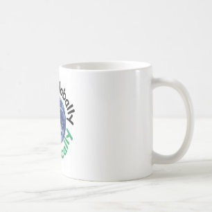 Taza De Café Piense global el acto localmente