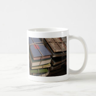 Taza De Café Pila de libro viejo