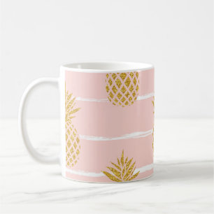 Taza De Café Piña de oro, fondo de verano rayado.