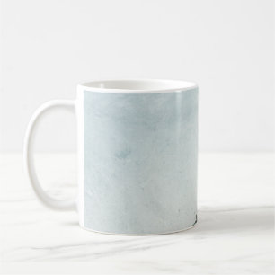 Taza De Café Piña en la orilla del mar