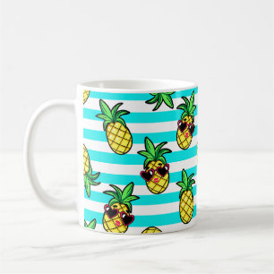 Taza De Café Piñas Tropicales: Patrón Retro de Gafas de Sol.