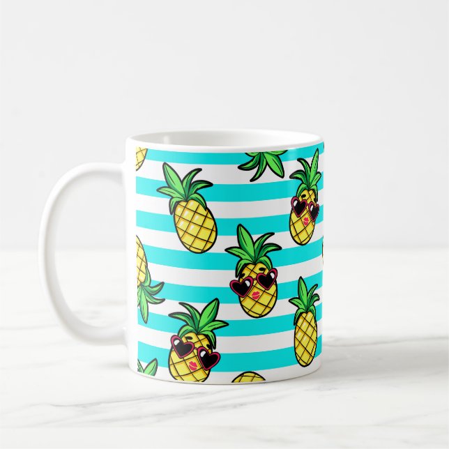 Taza De Café Piñas Tropicales: Patrón Retro de Gafas de Sol. (Izquierda)