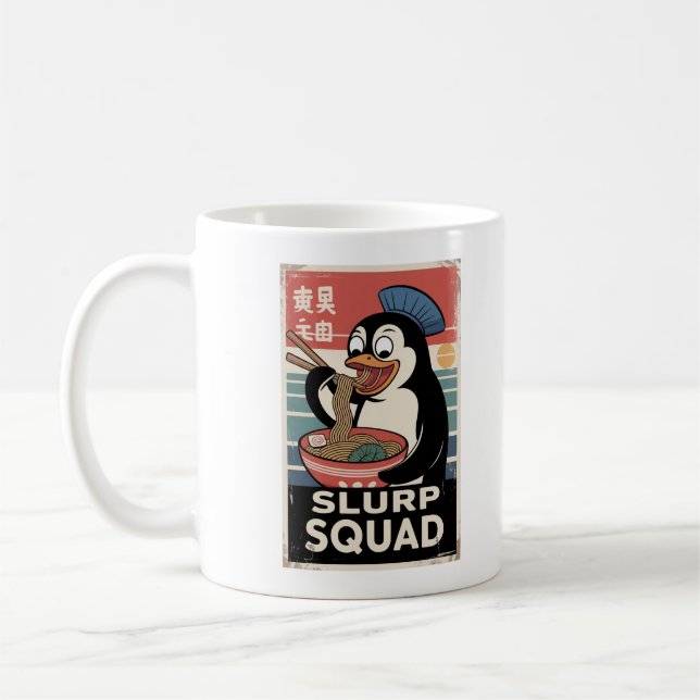 Taza De Café Pingüino comiendo Ramen Funny Slurp Squad (Izquierda)