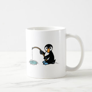 Taza De Café pingüino de pesca lindo