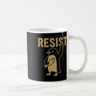 Taza De Café Pingüino gracioso resiste a los pingüinos en prote