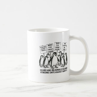 Taza De Café Pingüinos graciosos contra los aranceles escucharo