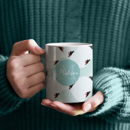 Taza De Café Pingüinos juguetones deslizándose sobre el patrón