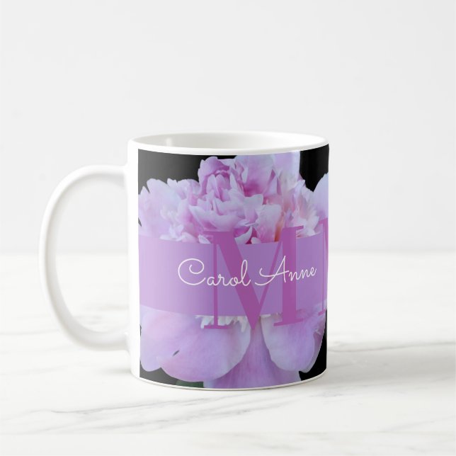 Taza De Café Pink Peony Purple Monograma Floral Negro (Izquierda)