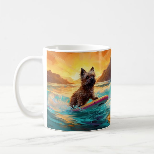 Taza De Café Pintura de Cairn Terrier Beach Surfing (Izquierda)