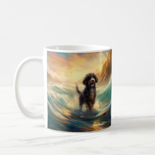 Taza De Café Pintura de surf de Bernedoodle Beach (Izquierda)