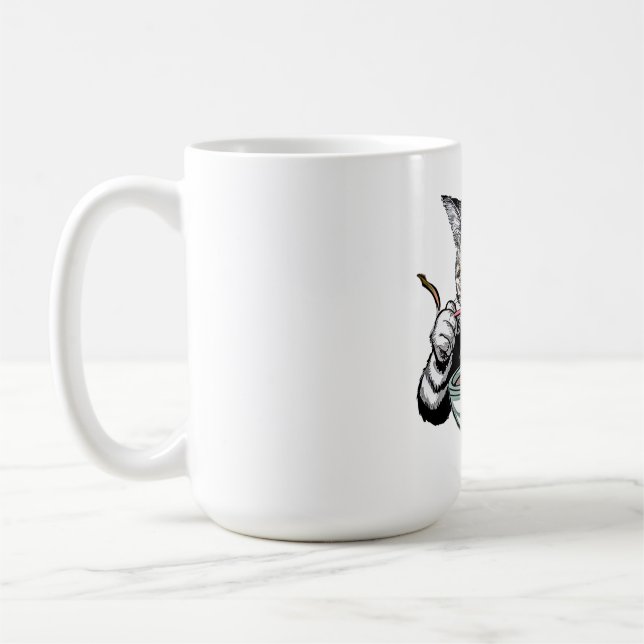 Taza De Café pintura dibujada a mano del gato comiendo fideos (Izquierda)