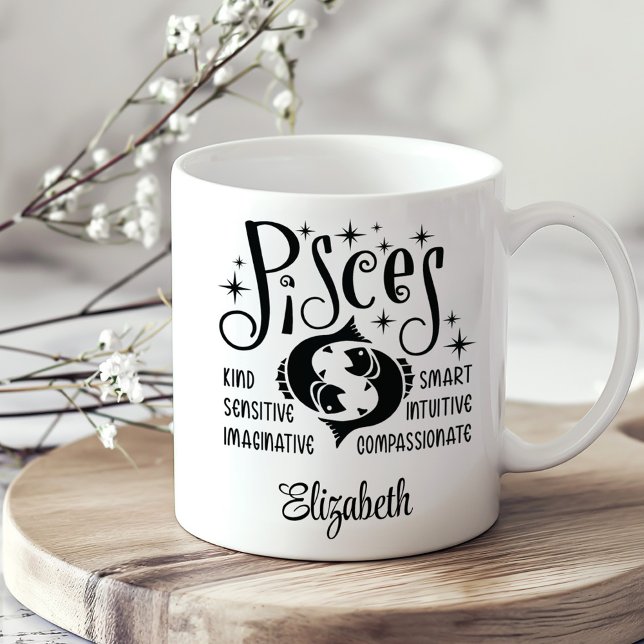 Taza De Café Pisces Zodiac Horoscope Nombre personalizado (Pisces Zodiac Horoscope Custom Name Coffee Mug on a neutral boho kitchen table.)