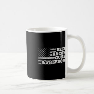 Taza De Café Pistolas De Cerveza Y Bandera Norteamericana Liber