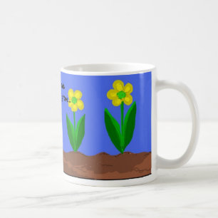 Taza De Café Plantar semillas en el jardín