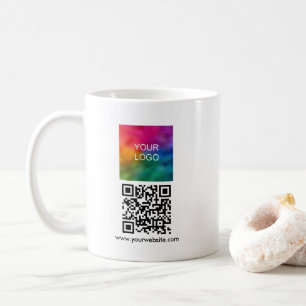 Taza De Café Plantilla simple moderna de código QR Scan Me para