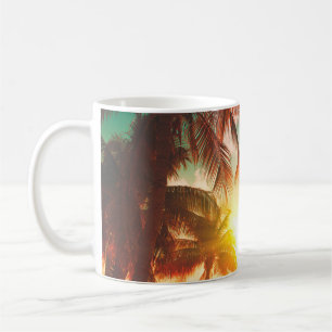 Taza De Café Playa con sombrillas y palmeras