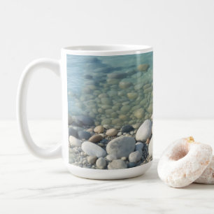 Taza De Café Playa de Piedras Naturaleza Hermosa Mar Guijarros