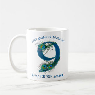 Taza De Café Pluma de pavo real personalizable del 9º aniversar