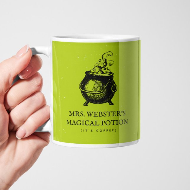 Taza De Café Poción mágica graciosa verde de Halloween (Subido por el creador)