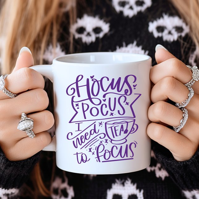 Taza De Café Pocus Pocus Morado Necesito Té (Purple Halloween Hocus Pocus Tea Cup)