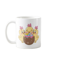 Pollos de Pascua con huevo
