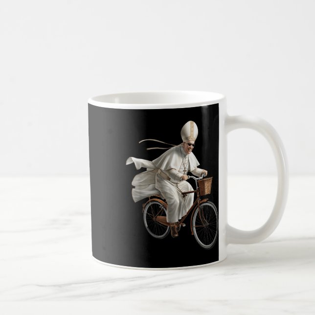 Taza De Café Pope Riding Bike Bicycle Catholic Church Bible Scr (Derecha)