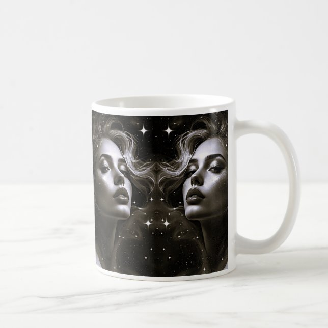 Taza De Café Portrait d'une femme séduisante si lumineuse. (Derecha)