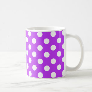 Taza De Café Pos de polka blanco sobre púrpura brillante