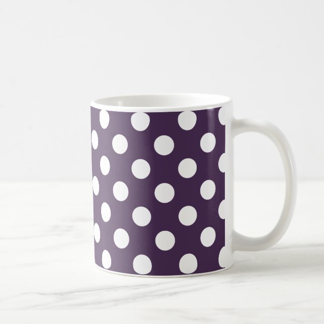 Taza De Café Pos de polka blanco sobre púrpura de ciruela (Derecha)