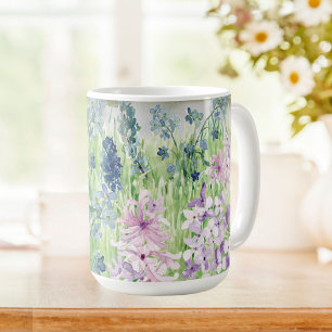 Taza De Café Prado de flores azul púrpura con acuarela monogram
