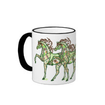 Taza de café Prancing céltica del caballo