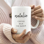 Taza De Café Preferencia de bebida | Nombre moderno estilo Mini<br><div class="desc">Sencillo y elegante tazón personalizado de bebida preferida que se puede personalizar fácilmente con su nombre y preferencia por la bebida (té/café/leche/azúcar/galletas). ¡La taza de café perfecta para que tus colegas o seres queridos nunca olviden tu pedido de bebida!</div>